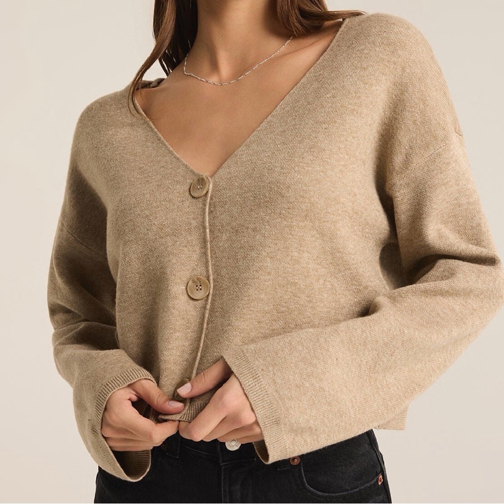 Estelle Cardi in Oatmeal